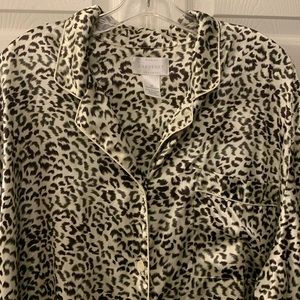 CABERNET SLEEPWEAR ANIMAL PRINT 100% POLY SZ 2X WOMANS BROWN/CREME BUTTON FRONT